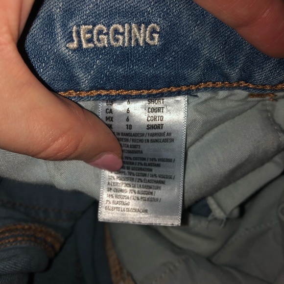 American Eagle Faded Denim Short Jeggings - Picture 4 of 4